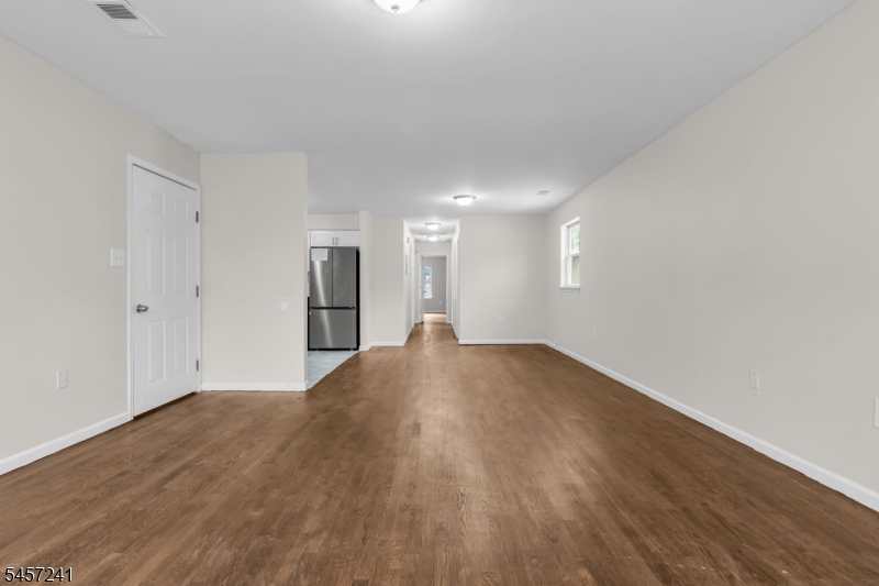 232 4th St Property Photo 11