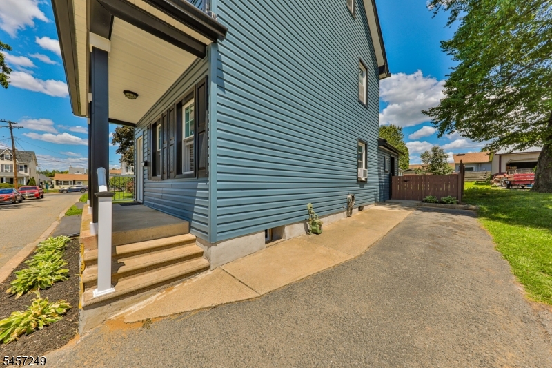 793 Culkin St Property Photo 2