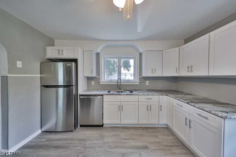 793 Culkin St Property Photo 12