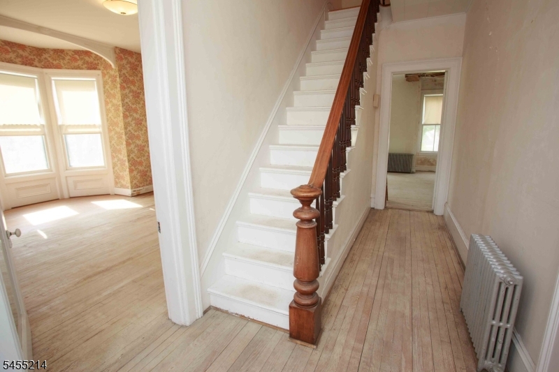 8 High St Property Photo 2