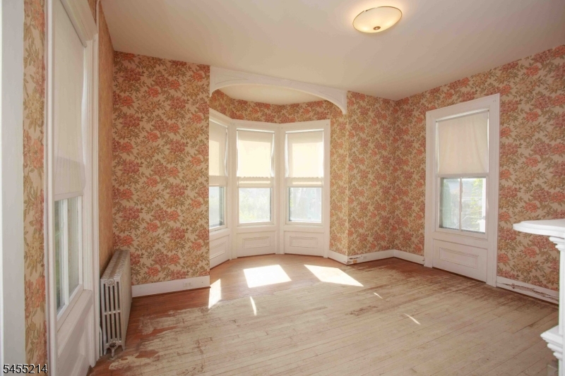 8 High St Property Photo 3