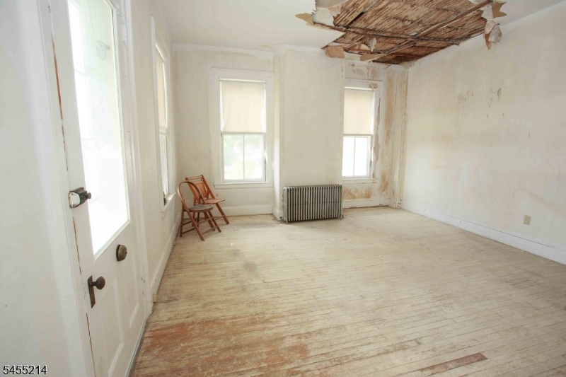 8 High St Property Photo 12