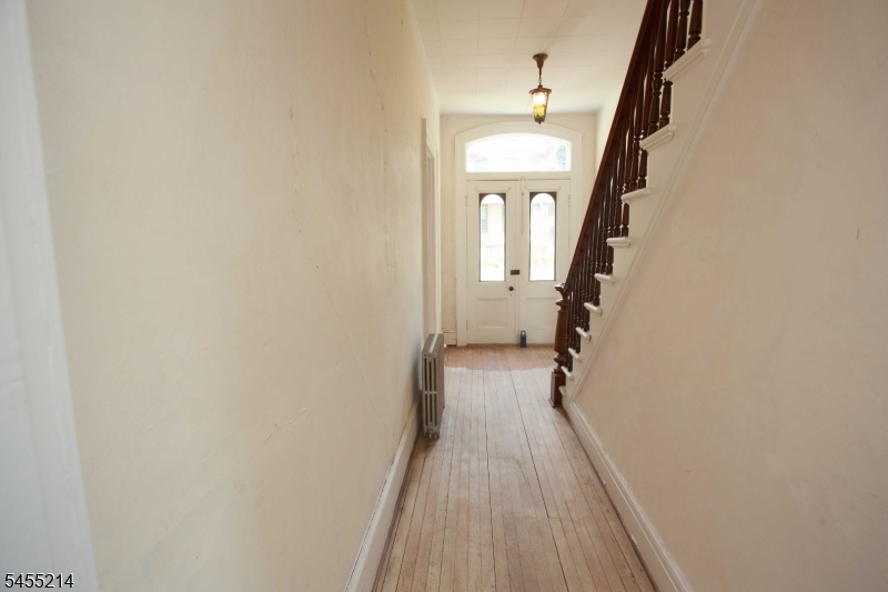 8 High St Property Photo 15