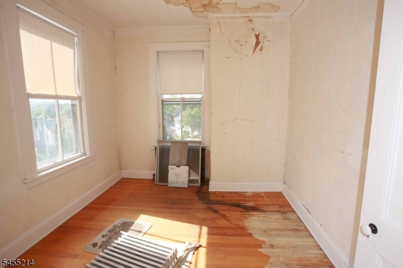 8 High St Property Photo 16