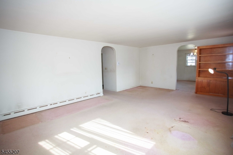 3 Linden Ave Property Photo 5