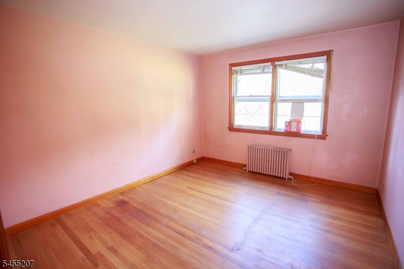 3 Linden Ave Property Photo 12