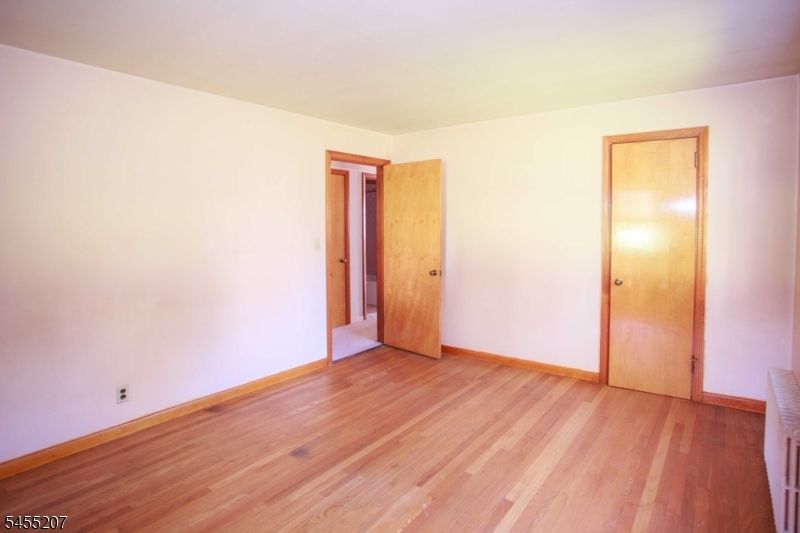 3 Linden Ave Property Photo 17