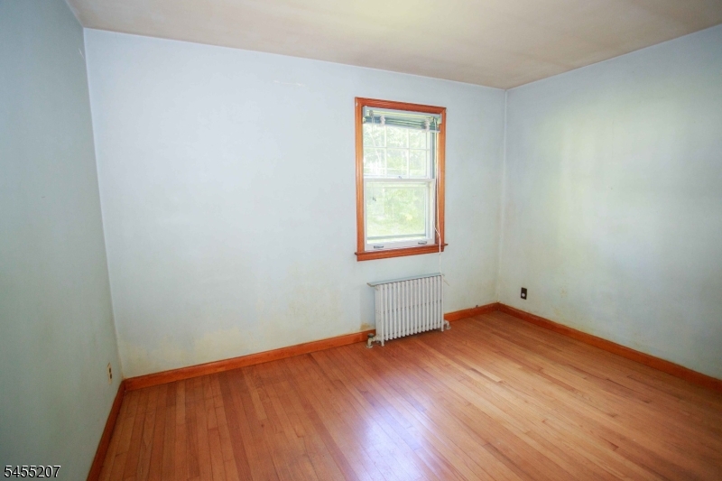 3 Linden Ave Property Photo 18