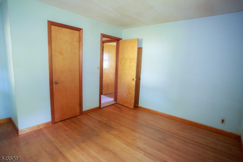 3 Linden Ave Property Photo 19