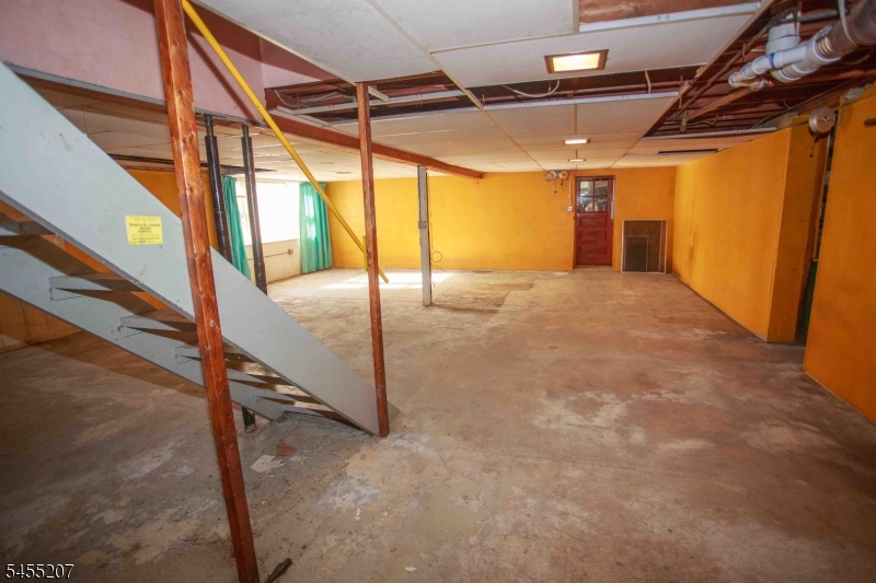 3 Linden Ave Property Photo 24