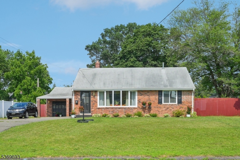 20 Leonard Ter Property Photo 1
