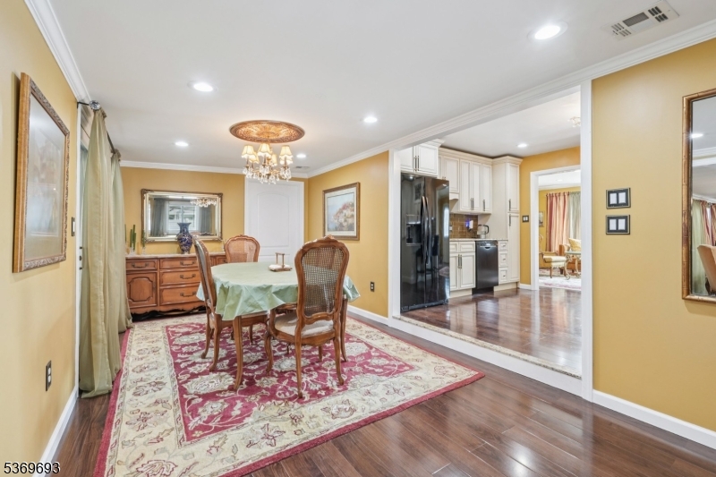 20 Leonard Ter Property Photo 11