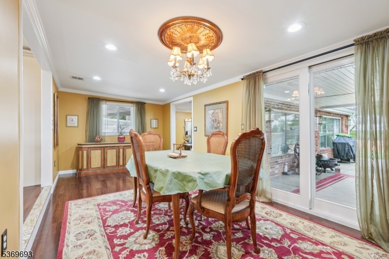 20 Leonard Ter Property Photo 12
