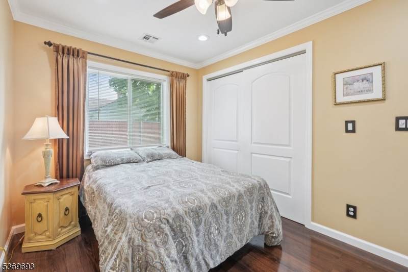 20 Leonard Ter Property Photo 15