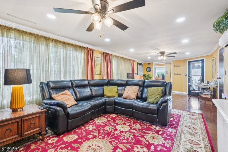20 Leonard Ter Property Photo 20