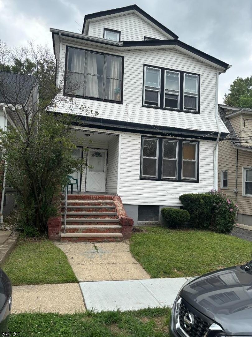 22 Peachtree Rd Property Photo 1