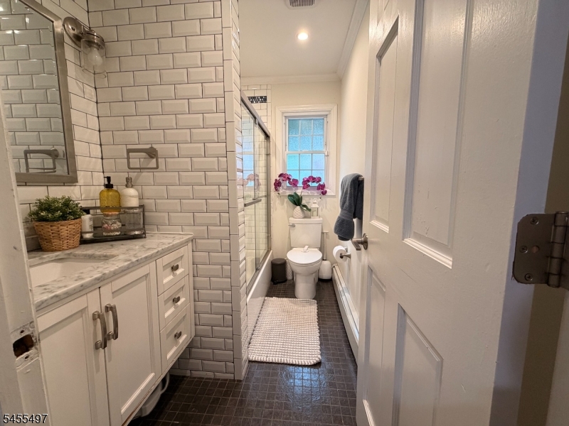110 Avenue C Property Photo 13