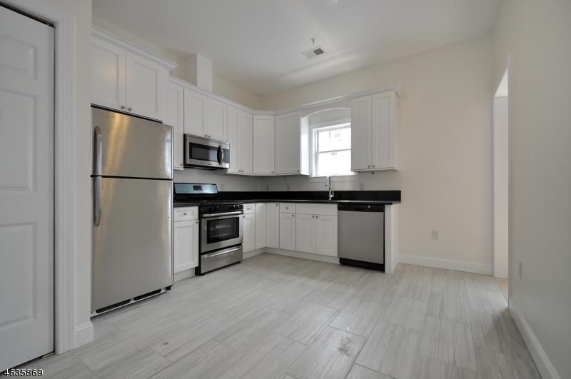 802 South Ave 3 Property Photo 2