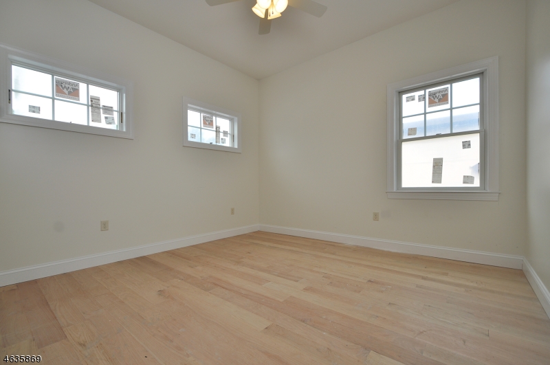 802 South Ave 3 Property Photo 4