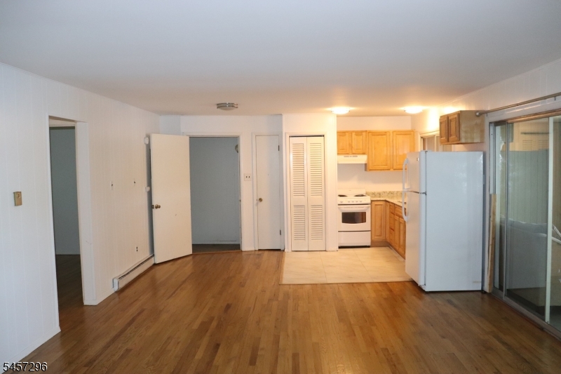 370 D Lake Shore South O4 D Property Photo 14