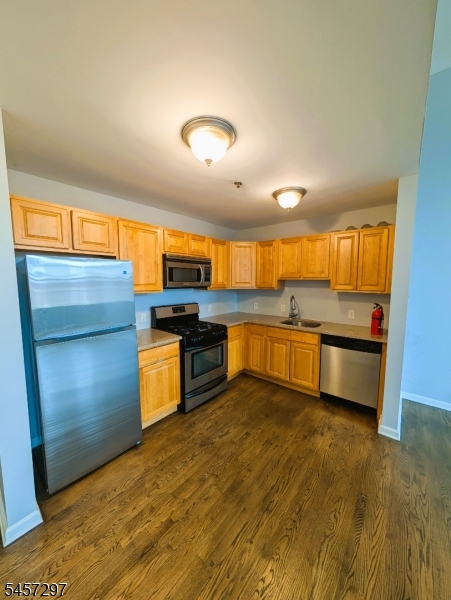 19 Market Property Photo 3
