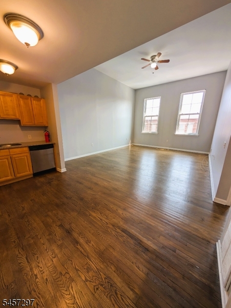 19 Market Property Photo 4