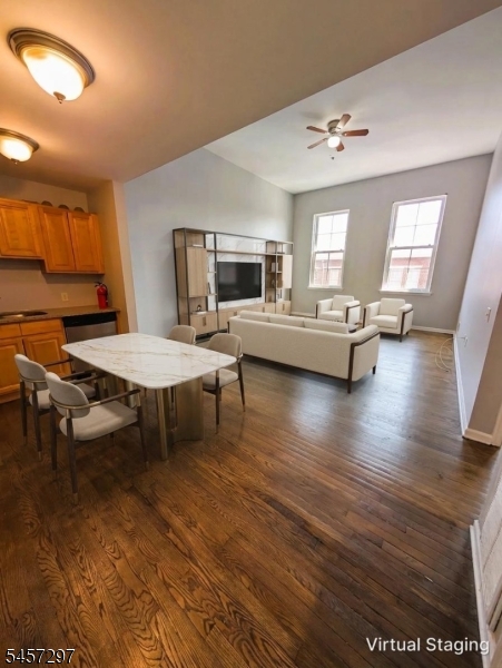 19 Market Property Photo 6