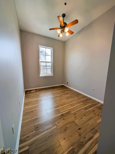 19 Market Property Photo 8
