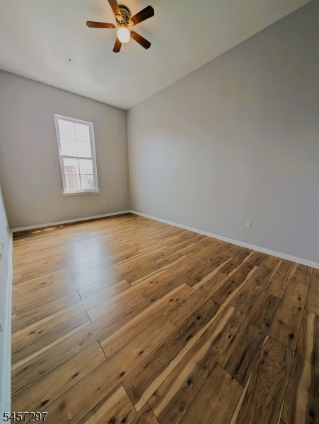 19 Market Property Photo 11