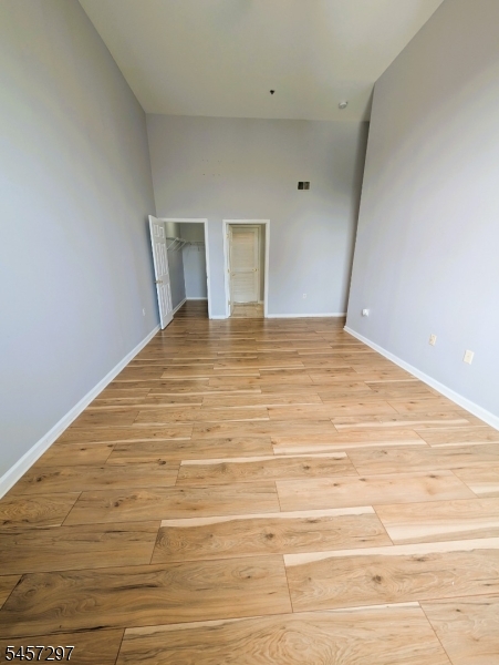 19 Market Property Photo 13
