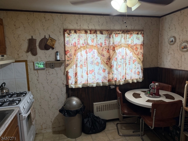 81 Chestnut Ave Property Photo 10