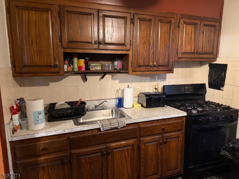 81 Chestnut Ave Property Photo 24