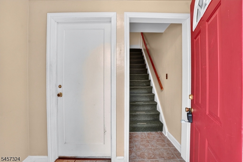 7 Bond Pl Property Photo 2