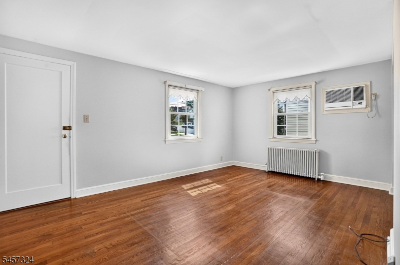 7 Bond Pl Property Photo 3