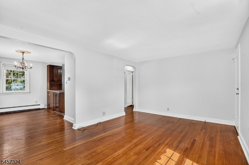 7 Bond Pl Property Photo 4