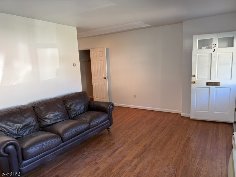 2 Colonial Dr J Property Photo 7