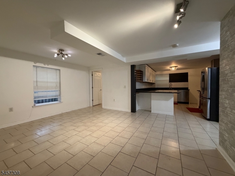 139 Mapes Ave Property Photo 2