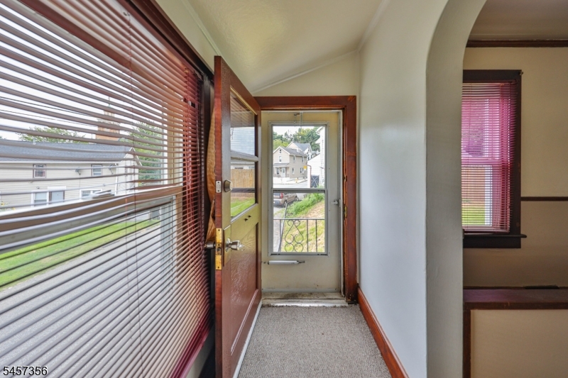 12 Limekiln Rd Property Photo 2