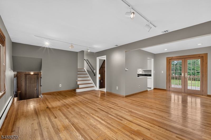42 Hanover Pl Property Photo 8