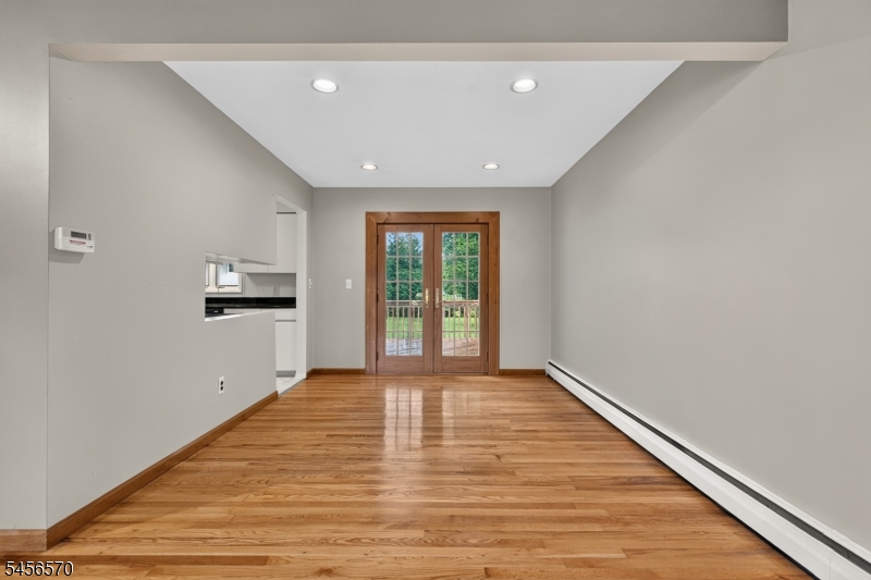 42 Hanover Pl Property Photo 9