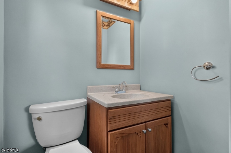 42 Hanover Pl Property Photo 23