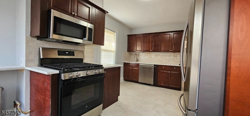 84 W Cherry St 2 Property Photo 3