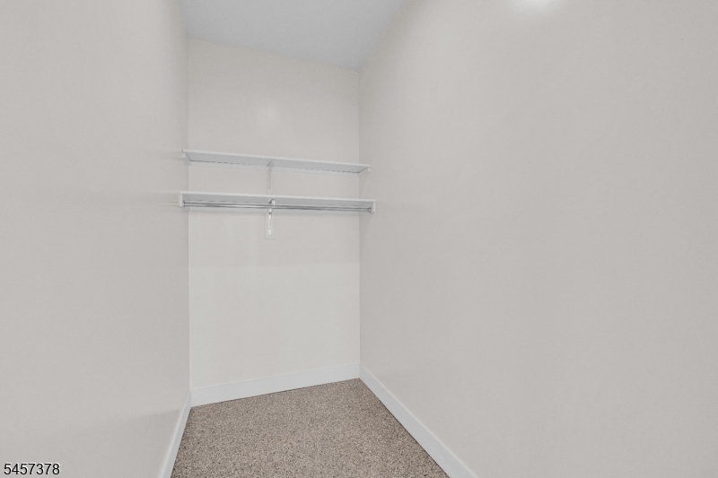 127 South Ave 203 Property Photo 5