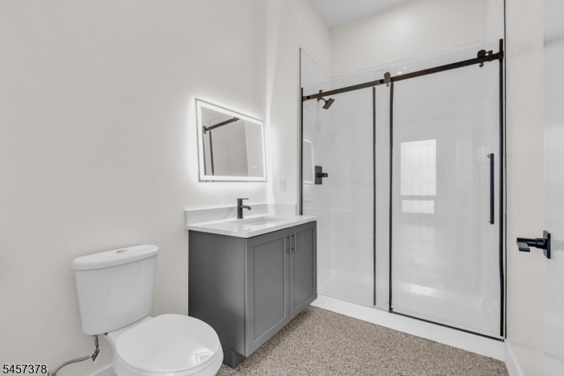 127 South Ave 203 Property Photo 8