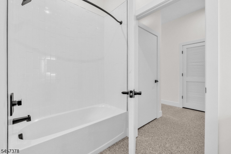 127 South Ave 203 Property Photo 12