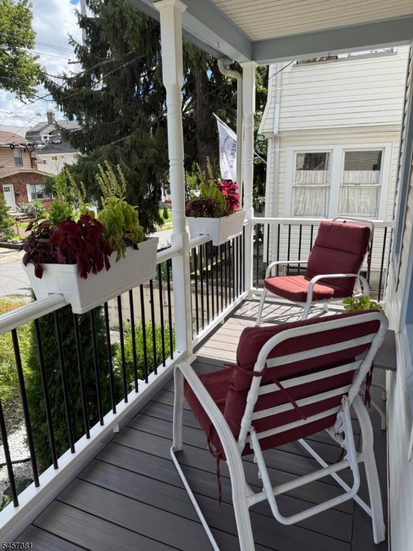 60 Willet St Property Photo 33