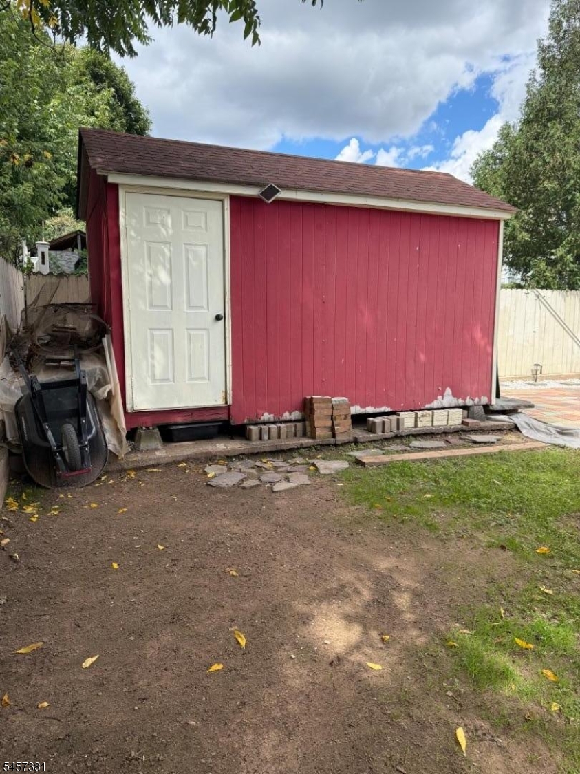 60 Willet St Property Photo 39