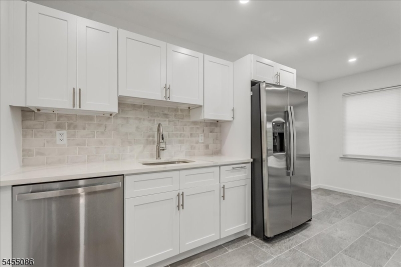 131 Beverly Hill Ter C Property Photo 6