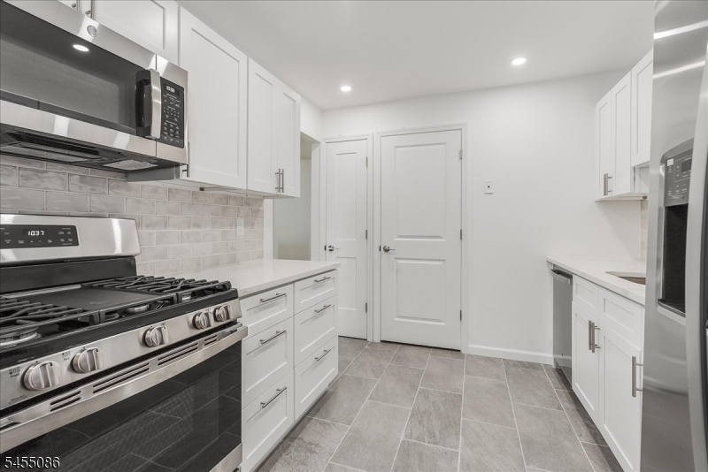 131 Beverly Hill Ter C Property Photo 7