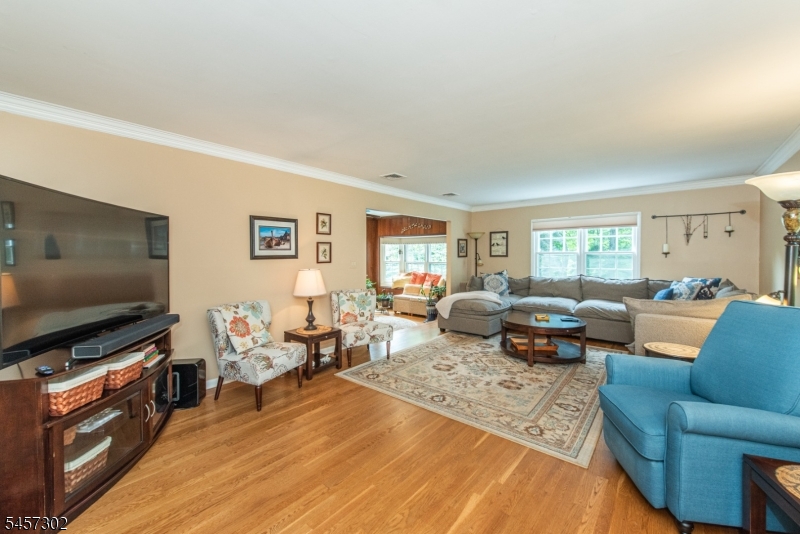390 Ski Trl Property Photo 4